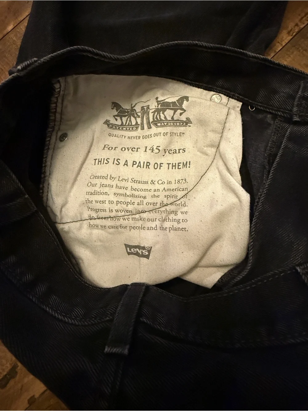 Levi’s 550 Relaxed Fit Black Jeans Men’s Size 40x30